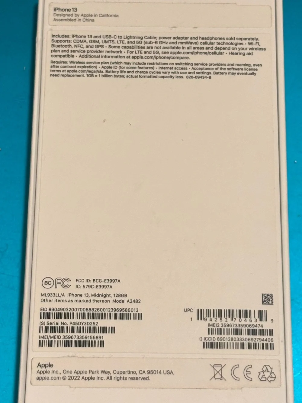Apple iPhone 13 in Midnight Black